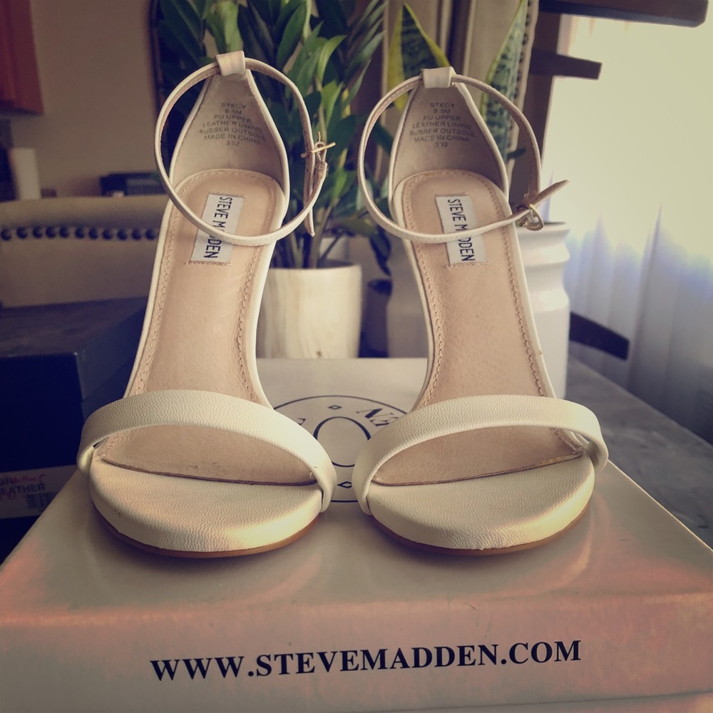 White Steve Madden heeled sandals